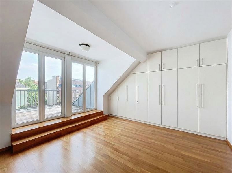 Near Stephanie Louise Duplex penthouse with terrace