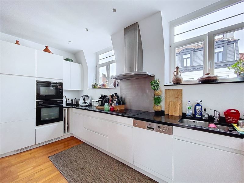 Nabij Stephanie Louise, duplex penthouse met terras