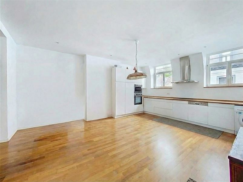 Near Stephanie Louise Duplex penthouse with terrace