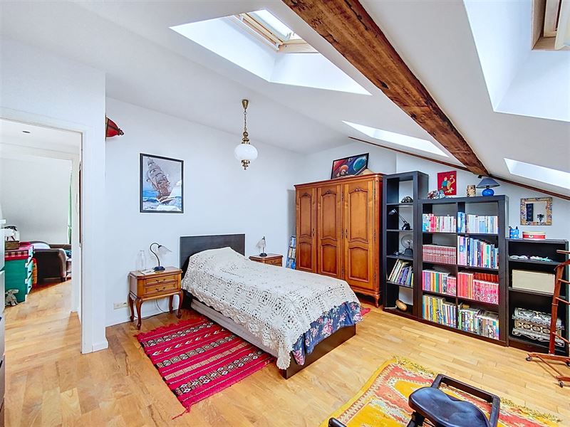 Nabij Stephanie Louise, duplex penthouse met terras