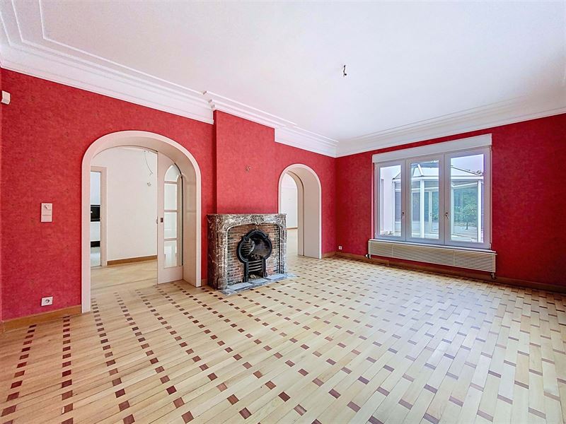 Prince Orange spacious 6 bedroom villa with swimming pool