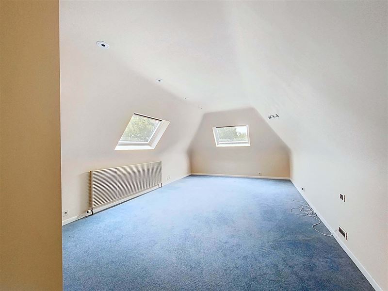 Prince Orange spacious 6 bedroom villa with swimming pool