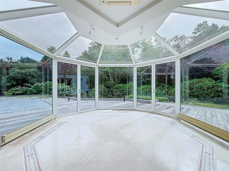 Prince Orange spacious 6 bedroom villa with swimming pool