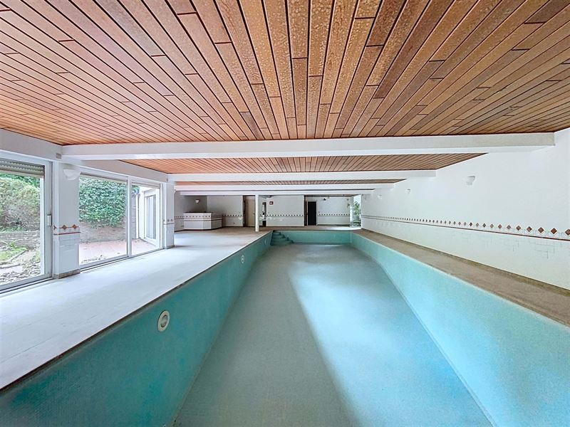 Prince Orange spacious 6 bedroom villa with swimming pool