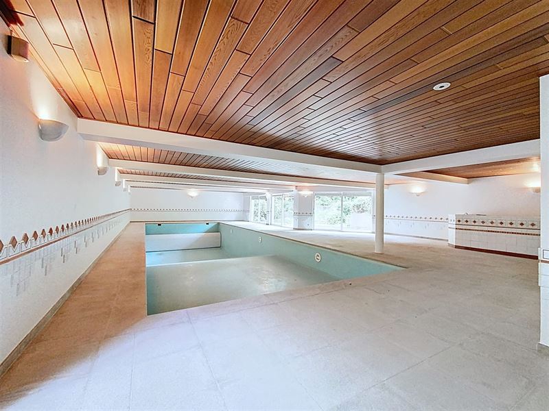 Prince Orange spacious 6 bedroom villa with swimming pool