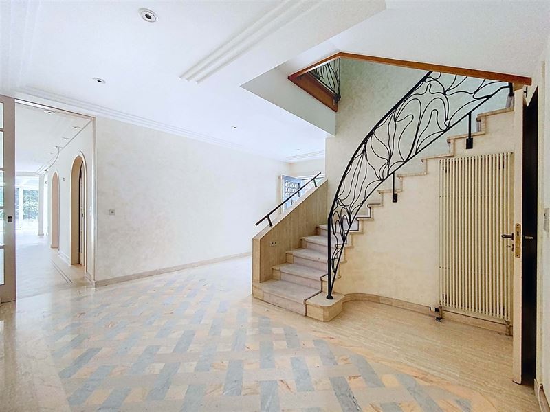 Prince Orange spacious 6 bedroom villa with swimming pool