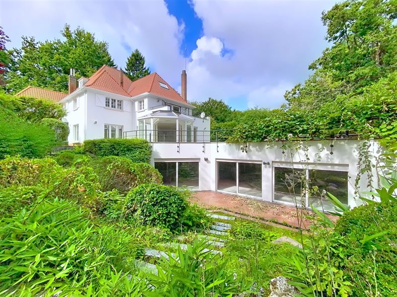 Prince Orange spacious 6 bedroom villa with swimming pool