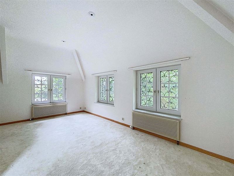 Prince Orange spacious 6 bedroom villa with swimming pool