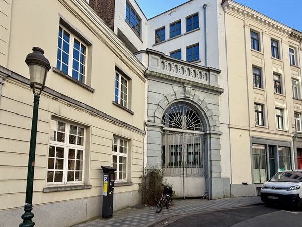 Appartement in de hart van koninklijke wijk