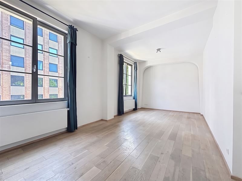Appartement in de hart van koninklijke wijk