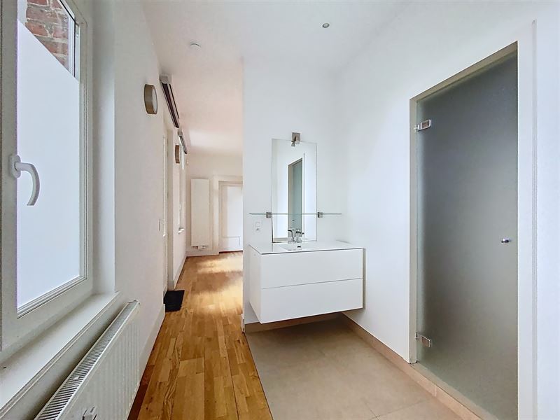 Pl. Brugmann fabuleux appartement avec jardin 