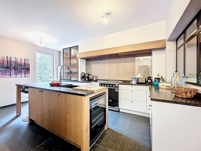 Prachtig gerenoveerd, modern 3-slaapkamer appartement