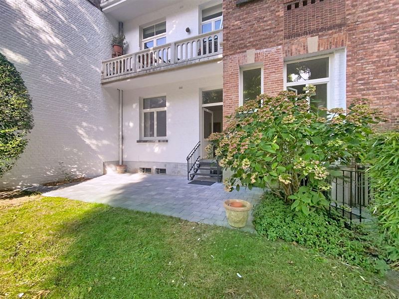 Pl. Brugmann fabuleux appartement avec jardin 