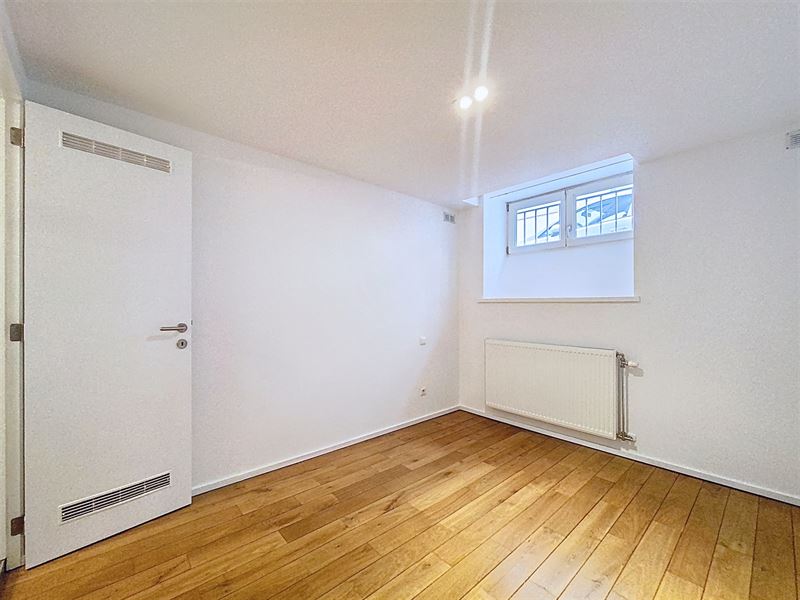 Beautiful duplex on groundfloor