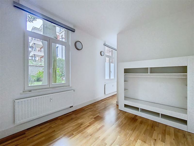 Pl. Brugmann fabuleux appartement avec jardin 
