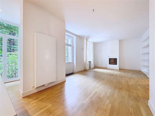 Pl. Brugmann fabuleux appartement avec jardin 