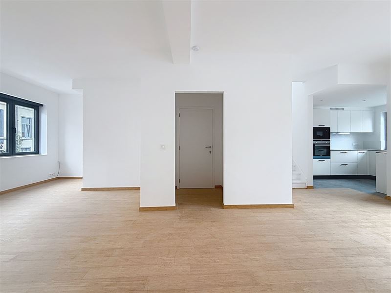 Duplex penthouse 2 chambres renové