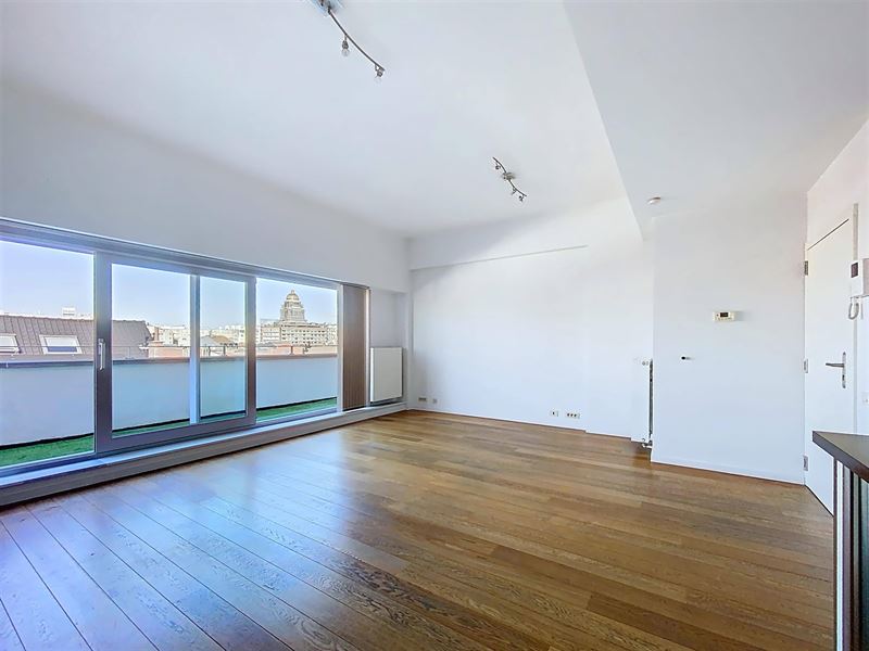 2 slaapkamer appartement met prachtig terras en uitzicht