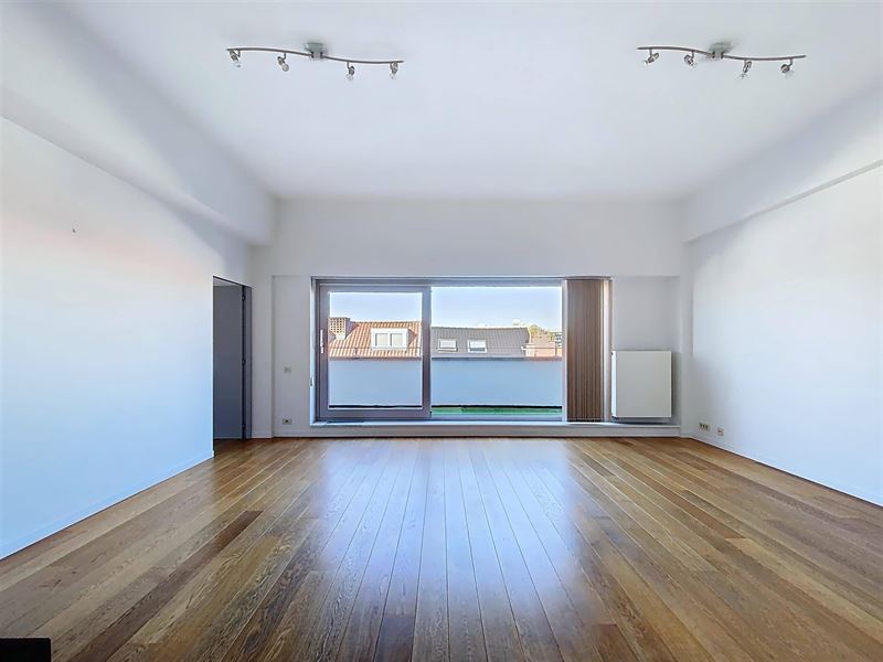 2 slaapkamer appartement met prachtig terras en uitzicht