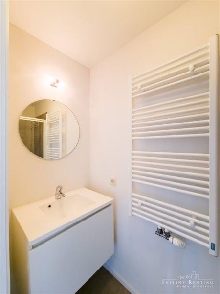 Apartment with terrace in modern building