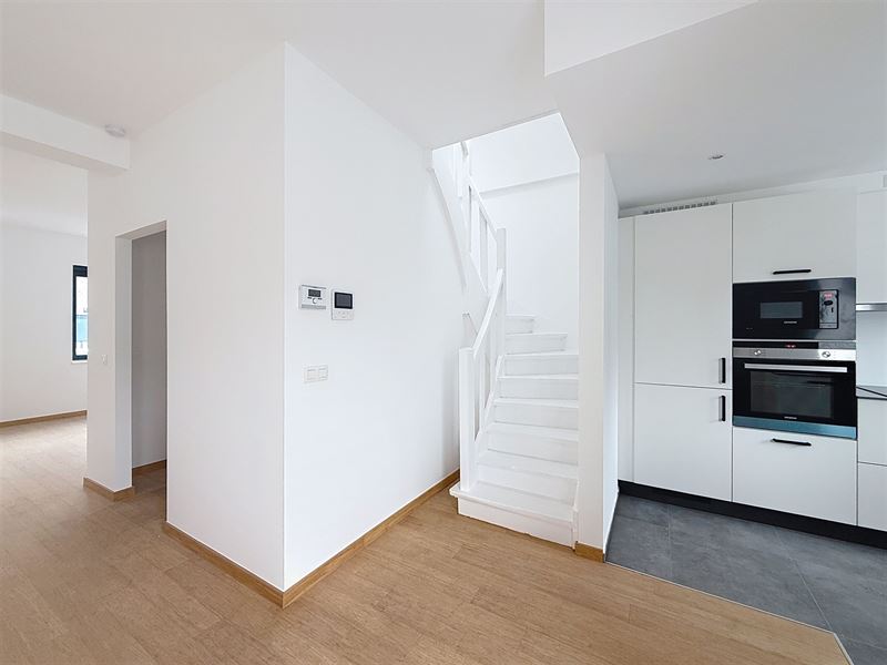 Duplex penthouse 2 chambres renové