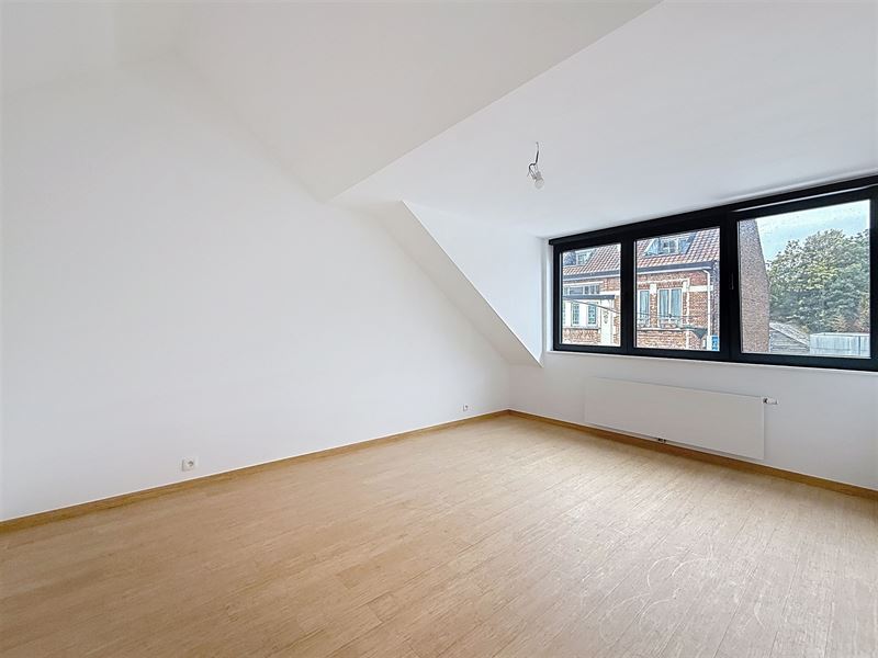 Duplex penthouse 2 chambres renové