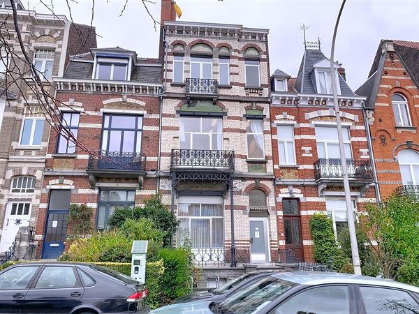 Maison à rénover nombreuses possibilités