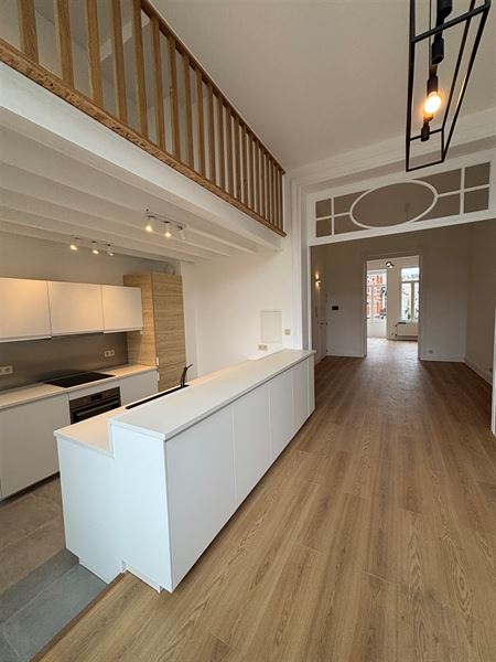 Gerenoveerde duplex tussen Louizalaan en Bascule