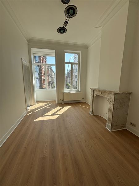 Gerenoveerde duplex tussen Louizalaan en Bascule