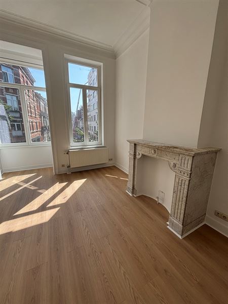 Gerenoveerde duplex tussen Louizalaan en Bascule