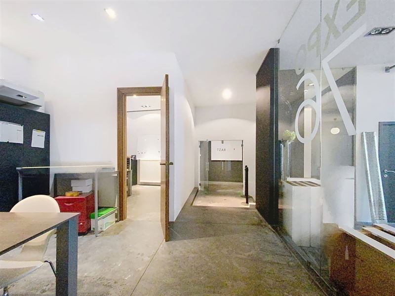 Châtelain Atypische loft atelier showroom