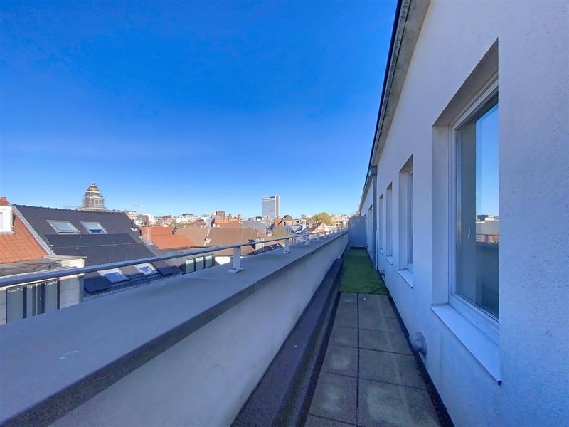 2 slaapkamer appartement met prachtig terras en uitzicht