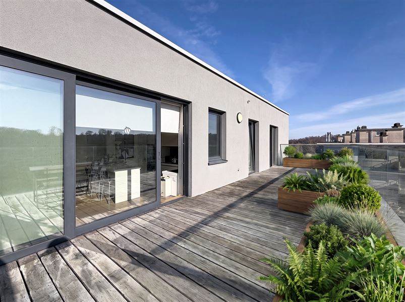 Exceptionnel penthouse avec 110m2 terrasses