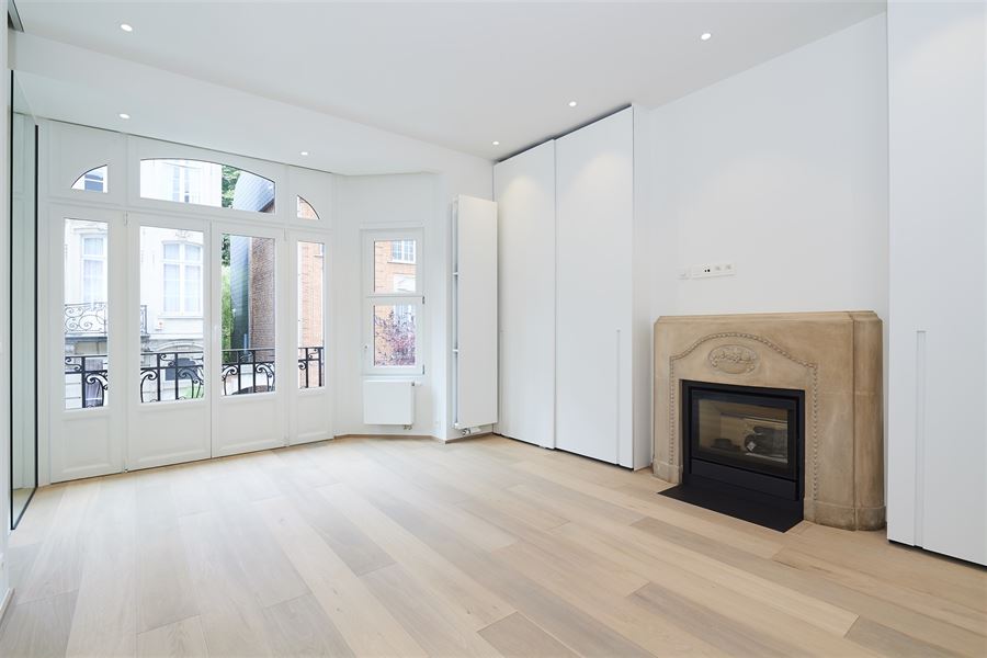 Exceptional triplex with garden