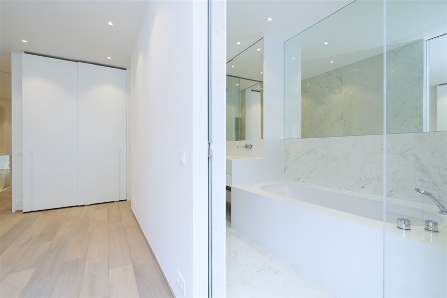 Exceptional triplex with garden
