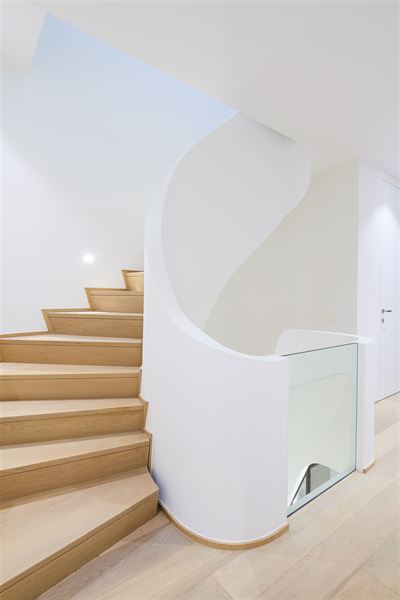 Exceptional triplex with garden