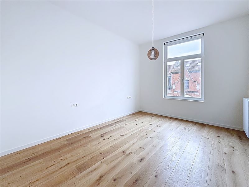 Duplex avec belle terrasse renové comme neuf