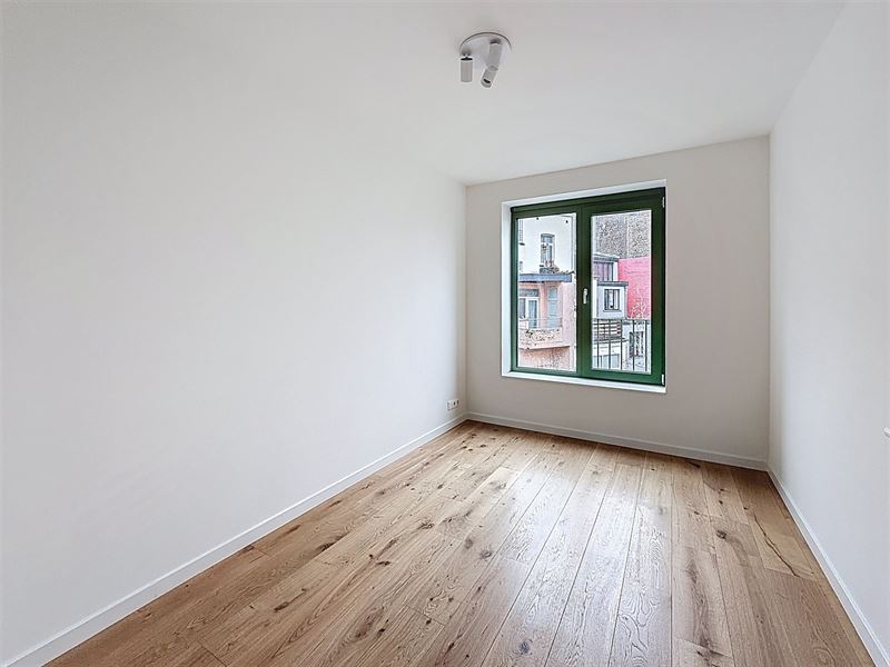 Duplex avec belle terrasse renové comme neuf