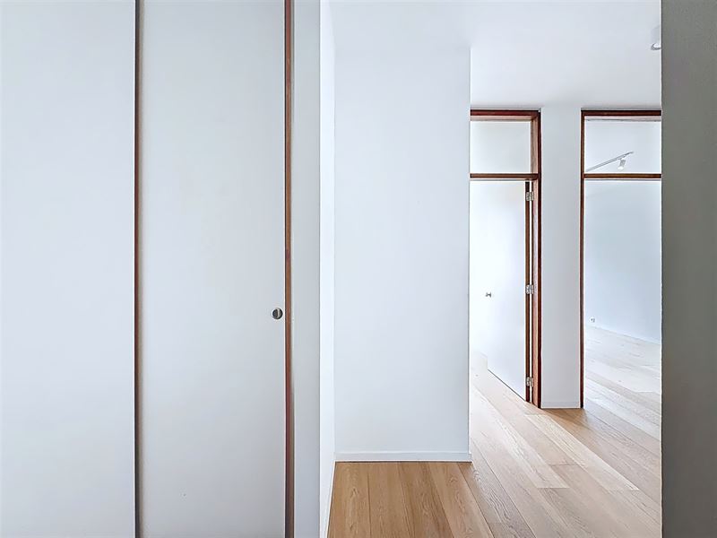 Mooi, licht en gerenoveerd appartement met 3 slaapkamers en terrassen