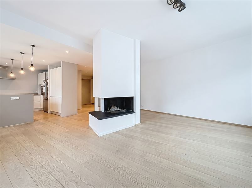 Appartement complètement rénové rez de chaussée