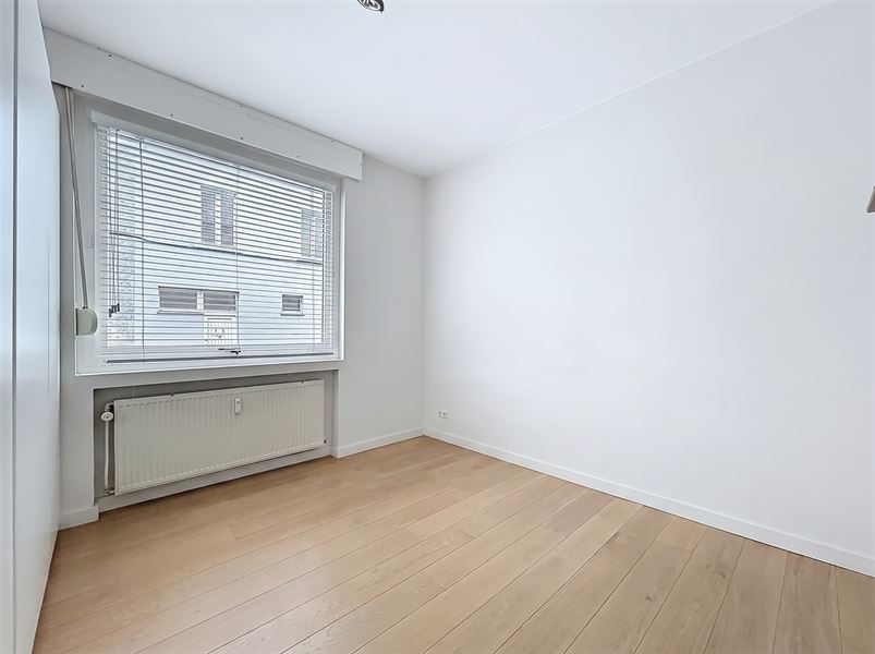 Appartement complètement rénové rez de chaussée
