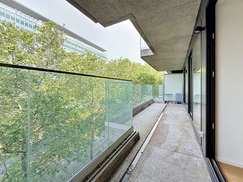 Grand appartement rénové 4 chambres et terrasses