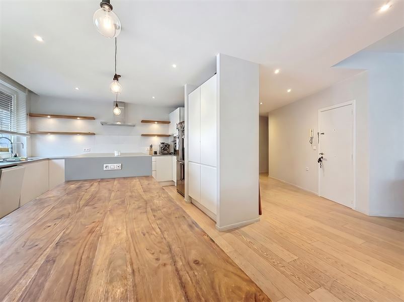 Appartement complètement rénové rez de chaussée