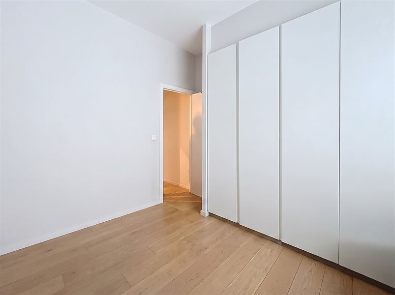 Appartement complètement rénové rez de chaussée