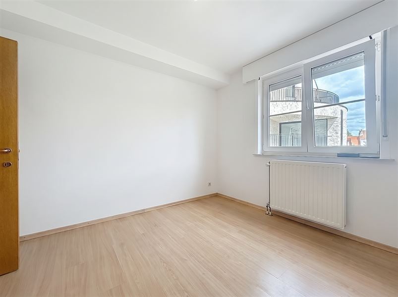 Maison lumineuse avec garage et jardin