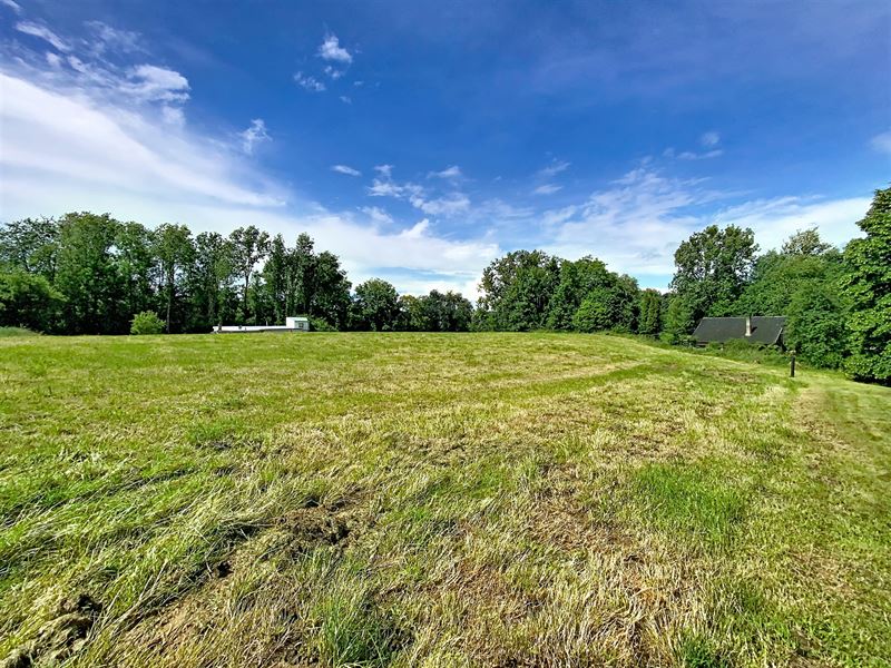 Villa 323m² habitables, sur un terrain de 4500m²
