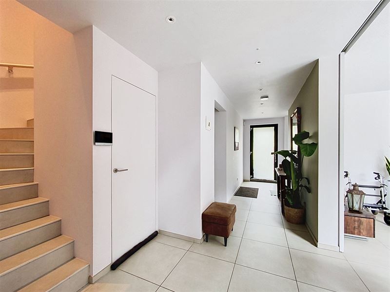 Villa 323m² habitables, sur un terrain de 4500m²