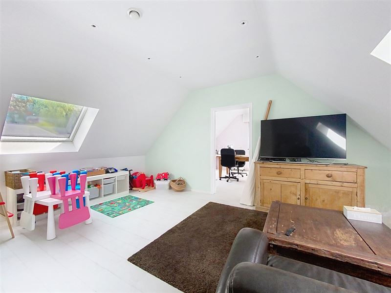 Villa 323m² habitables, sur un terrain de 4500m²