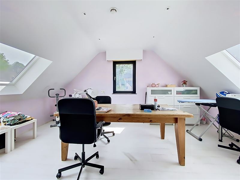 Villa 323m² habitables, sur un terrain de 4500m²