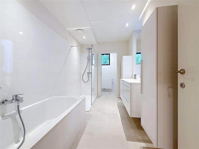 Chatelain - Duplex rez avec jardin